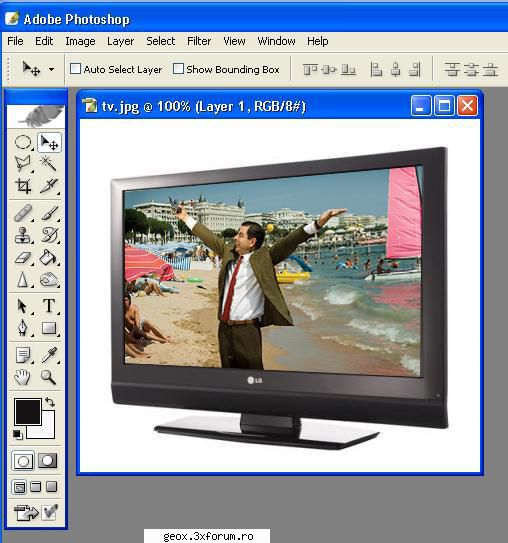 pasul 4. ctrl+t şi dăm click dreapta pe imagine şi distort. apoi luam fiecare colt al